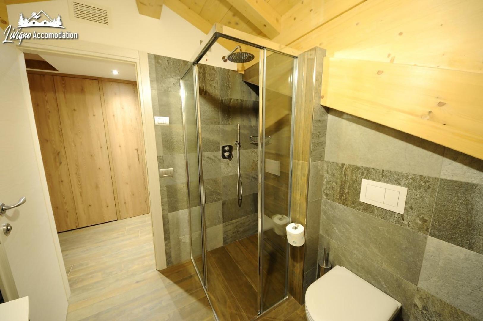 Alpen Flower By Livigno Accomodation Exterior photo